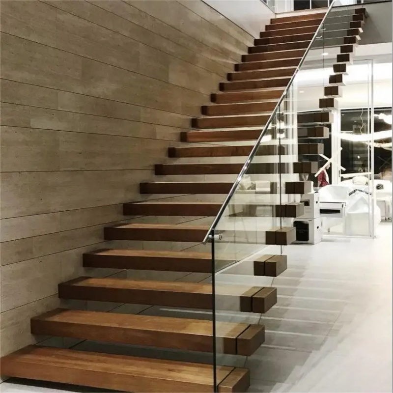 درج عائم بتصميم بسيط مع دعامات - مراجعة Interior Design Open Space وسعره